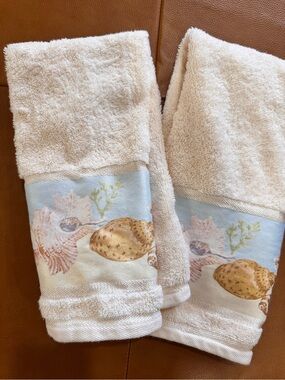 Coastal Shell Embellished Hand Towels - Cream